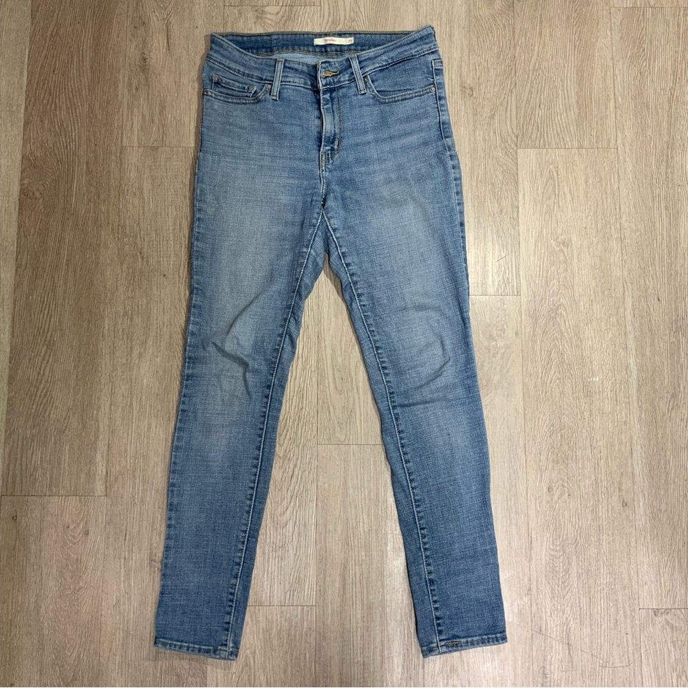 Preloved, 711 Levi’s Women’s Jeans - light wash W29